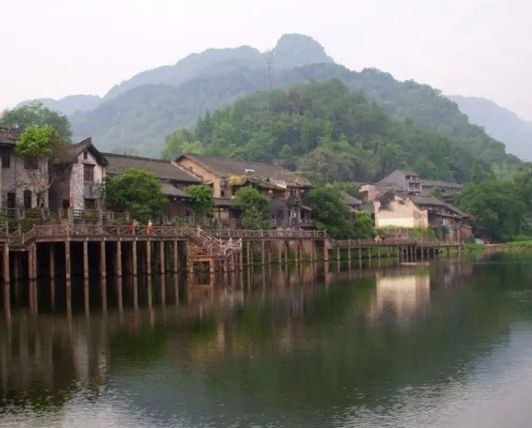 四川这一古镇，建于南宋绍兴十年，又名柳姜场，以烟雨闻名！..